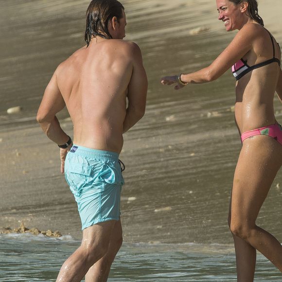 Mark Wahlberg et sa femme Rhea Durham en vacances à la Barbade, le 20 octobre 2016.