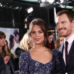 Alicia Vikander et son compagnon Michael Fassbender - Première du film "Une vie entre deux océans" au Curzon Mayfair à Londres. Le 19 octobre 2016