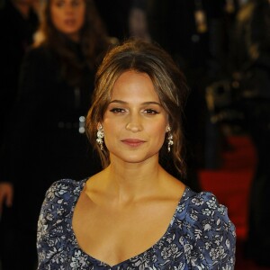 Alicia Vikander - Première du film "Une vie entre deux océans" au Curzon Mayfair à Londres. Le 19 octobre 2016