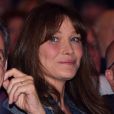 Carla Bruni-Sarkozy durant un meeting de Nicolas Sarkozy au Palais des Congrès Neptune à Toulon, France, le 21 octobre 2016, pour la campagne des primaires des Républicains en vue de l'élection présidentielle de 2017. © Bruno Bebert/Bestimage