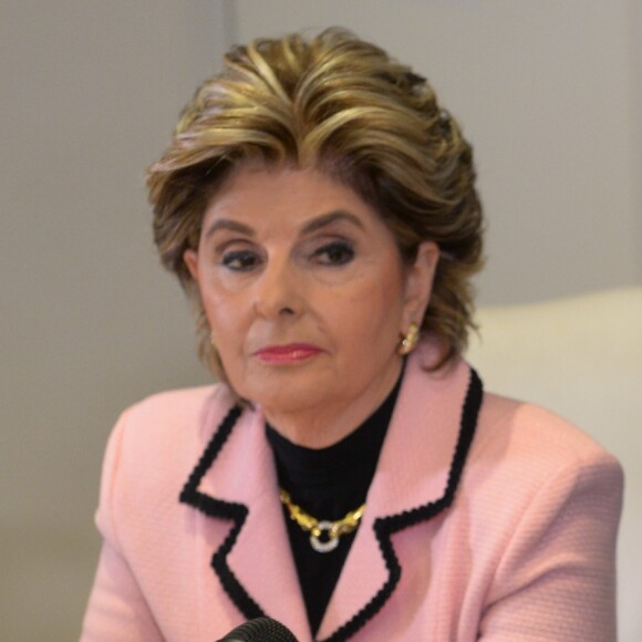 L'avocate Gloria Allred et l'ex-porn star Jessica Drake à une conférence de presse à Los Angeles, le 22 octobre 2016. Elle y a faite des révélations sur le passé de Donald Trump.