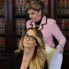 L'avocate Gloria Allred et l'ex-porn star Jessica Drake à une conférence de presse à Los Angeles, le 22 octobre 2016. Elle y a faite des révélations sur le passé de Donald Trump.