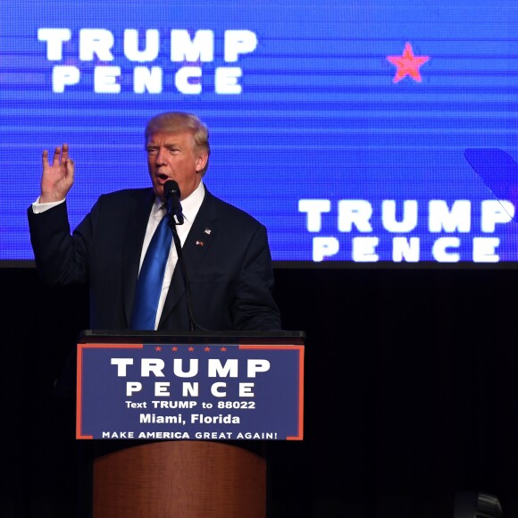 Meeting de Donald Trump au James L. Knight Center à Miami le 16 septembre 2016