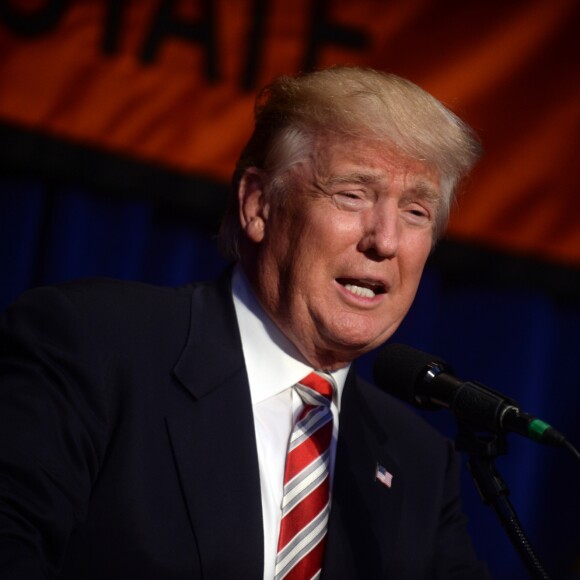 Donald Trump , candidat républicain à l'élection présidentielle, est nommé président du parti conservateur de l'état de New York, le 8 septembre 2016.