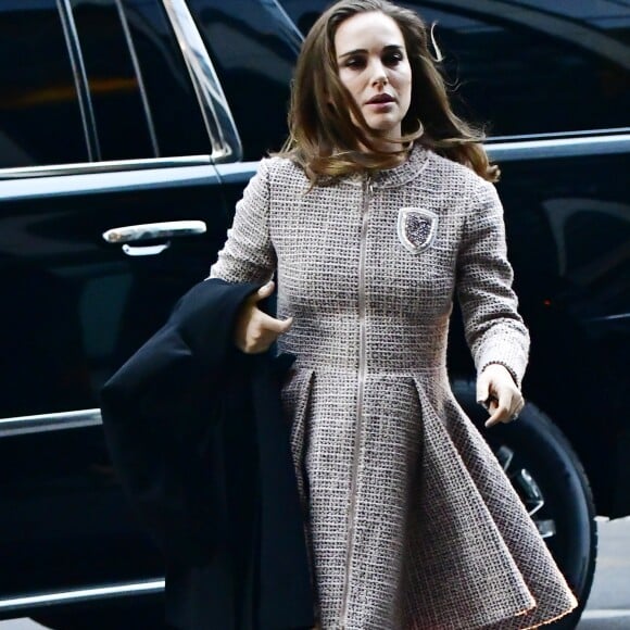 Exclusif - Natalie Portman (enceinte) fait la promo de Jackie à New York le 16 octobre 2016.