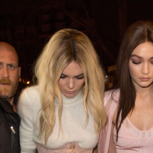 Kendall Jenner et Gigi Hadid - People à la soirée Balmain au restaurant Lapérouse à Paris. Le 3 mars 2016