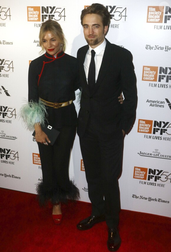 Sienna Miller et Robert Pattinson à la première de 'The Lost City of Z' au New York Film Festival, le 15 octobre 2016.