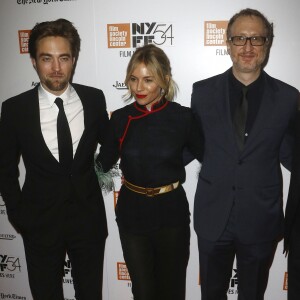 Sienna Miller, Robert Pattinson et le réalisateur James Gray à la première de 'The Lost City of Z' au New York Film Festival, le 15 octobre 2016.