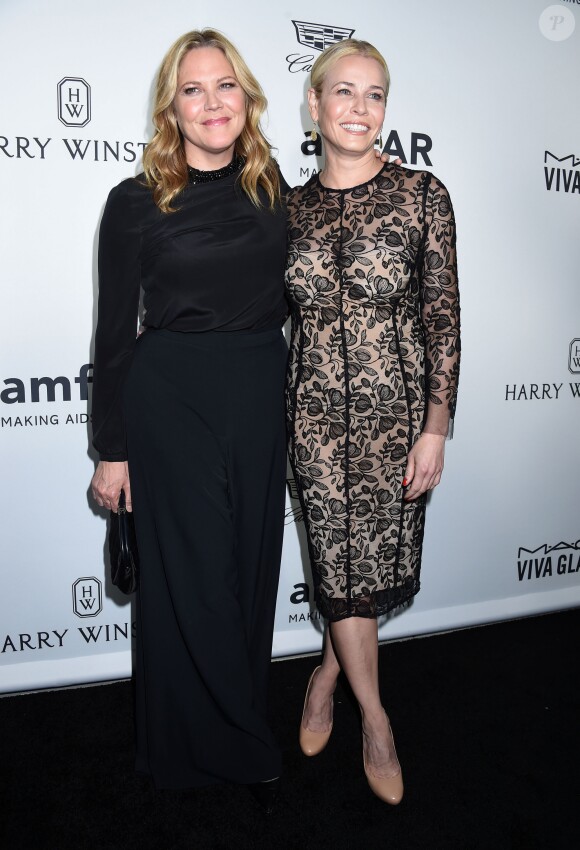 Mary McCormick et Chelsea Handler lors du amfAR's Inspiration Gala à Los Angeles, le 27 octobre 2016.
