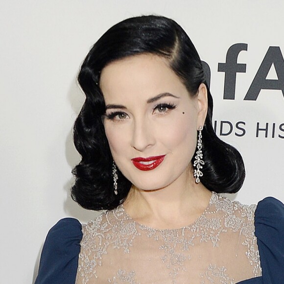 Dita Von Teese lors du amfAR's Inspiration Gala à Los Angeles, le 27 octobre 2016.