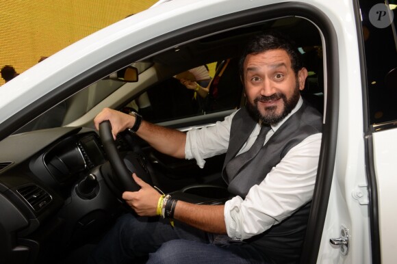 Cyril Hanouna - Présentation du Renault Trezor concept car électrique pendant la 119ème édition du Mondial de l'Automobile 2016 au Paris Expo Porte de Versailles à Paris, France, le 29 septembre 2016. © Rachid Bellak/Bestimage