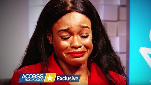 Azealia Banks en larmes, s'effondre lors d'une interview pour Access Hollywood après son altercation avec Russell Crowe. Vidéo publiée sur Youtube, le 27 octobre 2016