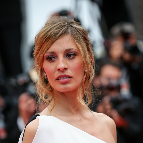 Sveva Alviti - Montée des marches du film "Ma Loute" lors du 69e Festival International du Film de Cannes. Le 13 mai 2016. © Borde-Jacovides-Moreau/Bestimage