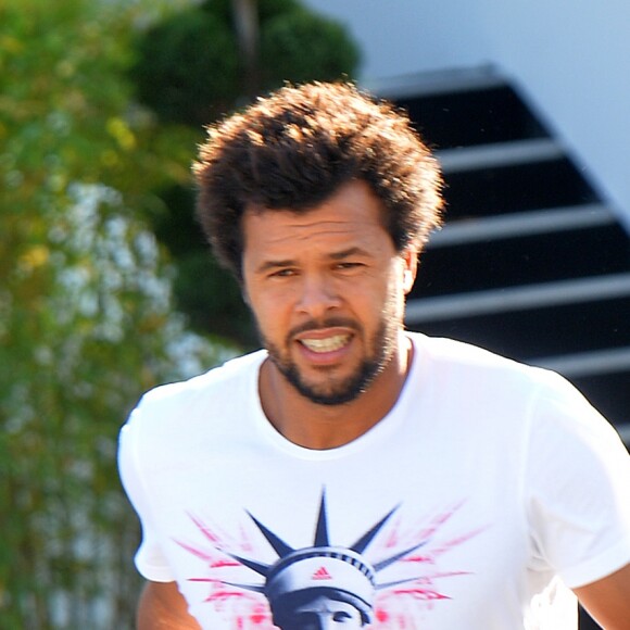 Exclusif - Jo-Wilfried Tsonga s'entraîne lors du Bnp Paribas Masters à l'AccorHotels Arena à Paris le 29 octobre 2016