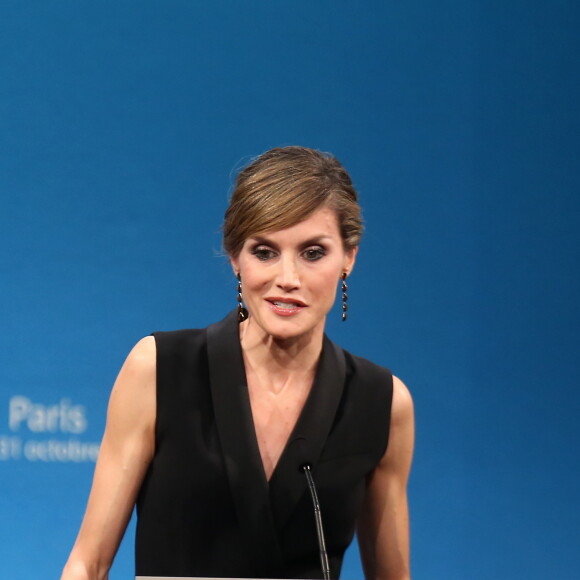 La reine Letizia d'Espagne a prononcé un discours appelant à donner les moyens nécessaires à la recherche scientifique lors de l'ouverture du Congrès Mondial contre le Cancer au Palais des Congrès à Paris, le 31 octobre 2016. © Dominique Jacovides/Bestimage