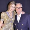 Gigi Hadid et Tommy Hilfiger - Backstage du défilé Tommy Hilfiger collection prêt-à-porter Automne-hiver 2016-2017 lors de la fashion week à New York, le 15 février 2016.