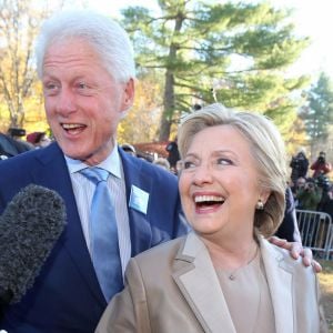 Hillary et Bill Clinton sont allés voter à l'école élémentaire Douglas Grafflin à Chappaqua dans l'Etat de New York, le 8 novembre 2016.