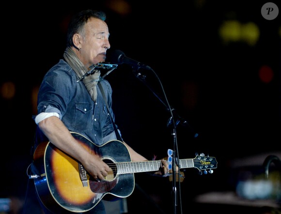 Bruce Springsteen chante pour Hillary Clinton à l'Independence Hall à Philadelphie, le 7 novembre 2016.