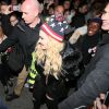 Madonna arrive avec son fils David au Washington Square Park pour un concert surprise à New York en faveur d'Hillary Clinton, le 3 novembre 2016.