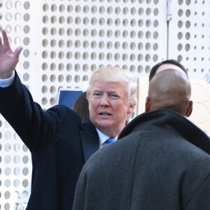 Le candidat à la présidentielle républicaine, Donald Trump, et sa femme, Melania Trump, sont allés voter le jour de l'élection présidentielle au PS 59 à New York City, New York, Etats-Unis, le 8 novembre 2016.