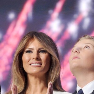 Eric Trump, Melania Trump, Barron Trump et Donald Trump lors du 4ème jour de la convention Républicaine à Cleveland, le 21 juillet 2016.