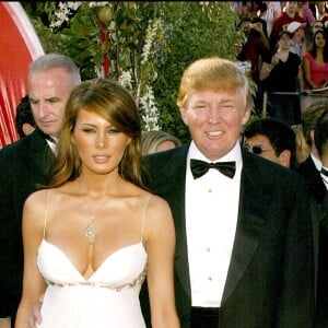 Donald Trump et Melania Knauss aux Emmy Awards en 2004