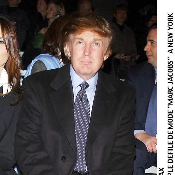 Melania Knauss et Donald Trump au défilé Marc Jacobs à New York le 13 février 2002