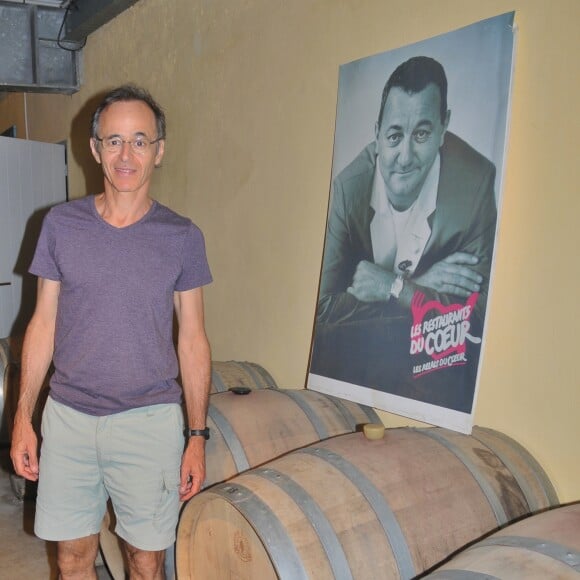 Exclusif - Jean-Jacques Goldman - Vente aux enchères à l'occasion du 20ème anniversaire du spectacle "Les Vendanges du Coeur" à Ouveillan, près de Narbonne (Aude) au profit des "Restos du Coeur" le 20 juillet 2014.