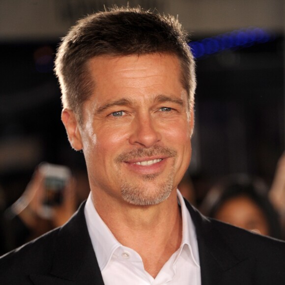 Brad Pitt lors de la première du film "Alliés" au Regency Village Theatre à Westwood, le 9 novembre 2016. © CPA/Bestimage