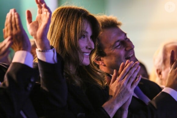 Carla Bruni-Sarkozy au meeting de son mari Nicolas Sarkozy pour les présidentielles 2017 à Saint-Maur-des-Fossés le 14 novembre 2016.