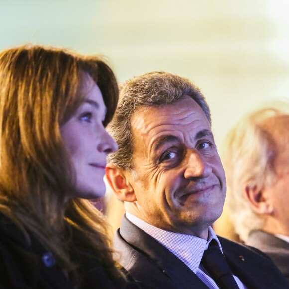 Carla Bruni-Sarkozy au meeting de son mari Nicolas Sarkozy pour les présidentielles 2017 à Saint-Maur-des-Fossés le 14 novembre 2016.