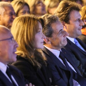 Carla Bruni-Sarkozy au meeting de son mari Nicolas Sarkozy pour les présidentielles 2017 à Saint-Maur-des-Fossés le 14 novembre 2016.