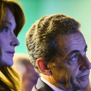 Carla Bruni-Sarkozy au meeting de son mari Nicolas Sarkozy pour les présidentielles 2017 à Saint-Maur-des-Fossés le 14 novembre 2016.