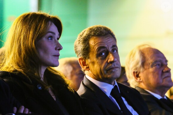 Carla Bruni-Sarkozy au meeting de son mari Nicolas Sarkozy pour les présidentielles 2017 à Saint-Maur-des-Fossés le 14 novembre 2016.