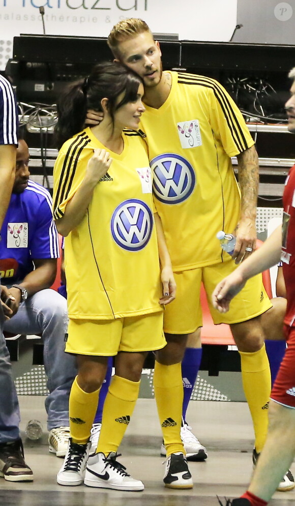 M. Pokora et Jenifer participent à la 6e édition du foot-concert au profit de l'association Huntington Avenir qui lutte en faveur des malades et de leur famille, à Lyon le 13 octobre 2012.