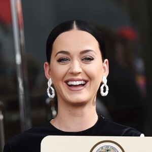Le label Capitol Records inaugure sa Star of Recognition sur le Hollywood Walf of Fame en présence de son artiste Katy Perry. Los Angeles, le 15 novembre 2016.