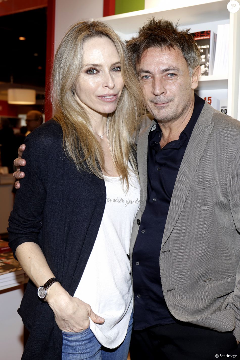 Films Et Séries Tv Avec Frédéric Deban Tonya Kinzinger et Frédéric Deban - Le 33ème Salon du Livre au parc des  expositions de la porte de Versailles à Paris. © Cédric Perrin/Bestimage -  Purepeople