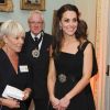 La duchesse Catherine de Cambridge prenait part le 22 novembre 2016 à la cérémonie de remise de prix Wellbeing in Schools Awards de l'association Place2Be dont elle est la marraine, à la Mansion House à Londres.