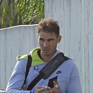 Exclusif - Rafael Nadal s'entraine à Palma de Majorque le 17 novembre 2016. La chevelure de Rafael est devenue abondante.