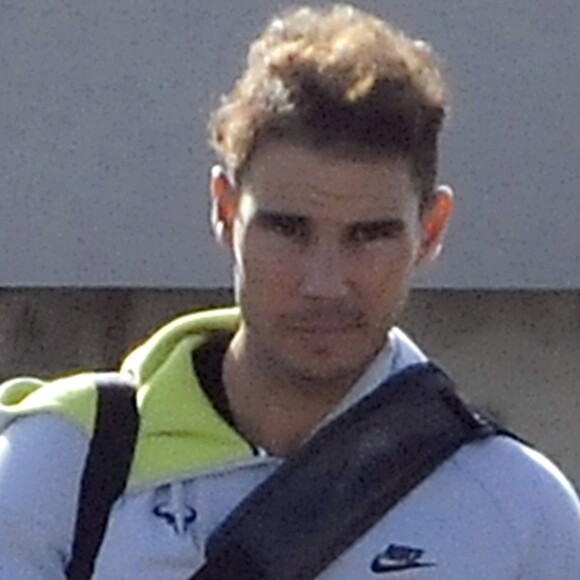 Exclusif - Rafael Nadal s'entraine à Palma de Majorque le 17 novembre 2016. La chevelure de Rafael est devenue abondante.