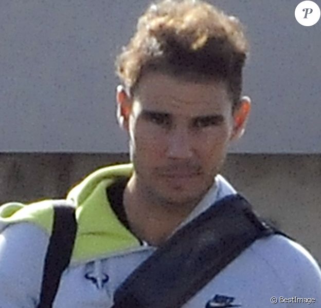Exclusif - Rafael Nadal s'entraine à Palma de Majorque le 17 novembre 2016. La chevelure de Rafael est devenue abondante.