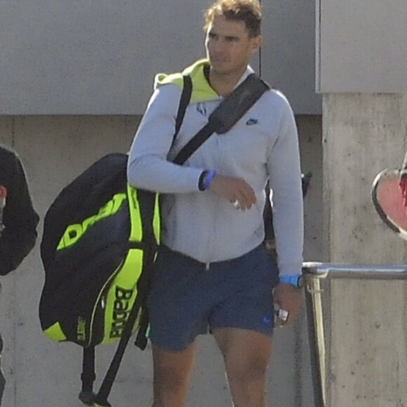 Exclusif - Rafael Nadal s'entraine à Palma de Majorque le 17 novembre 2016. La chevelure de Rafael est devenue abondante.