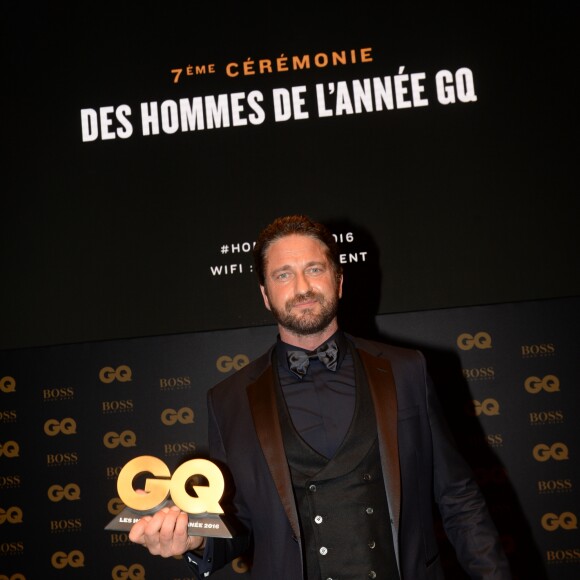 Gérard Butler à la 7ème cérémonie des "Hommes de l'Année GQ" au musée d'Orsay à Paris, le 23 novembre 2016. © Rachid Bellack