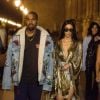 Kanye West et Kim Kardashian (robe Balmain, collection printemps-été 2017) à Paris, le 29 septembre 2016.