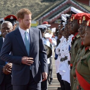 Le prince Harry arrive à Kingstown - Le prince Harry en visite sur l'île de Saint-Vincent-et-les-Grenadines à l'occasion de son voyage officiel de 15 jours dans les Caraïbes le 26 novembre 2016