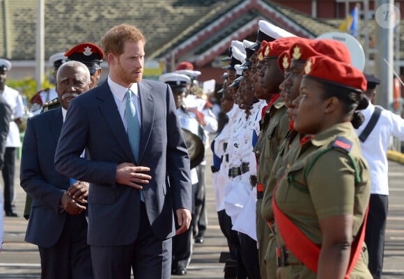 Le prince Harry arrive à Kingstown - Le prince Harry en visite sur l'île de Saint-Vincent-et-les-Grenadines à l'occasion de son voyage officiel de 15 jours dans les Caraïbes le 26 novembre 2016