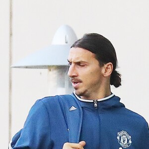 Paul Pogba et Zlatan Ibrahimovic arrivent à The Lowry Hotel de Manchester, le 26 octobre 2016.