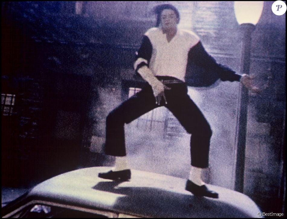 Michael Jackson dans son clip Dirty Diana, image datée du 28 novembre 1991