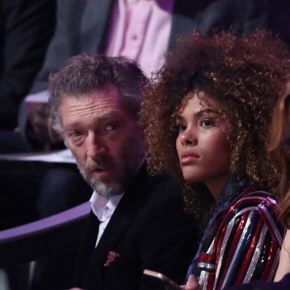 Vincent Cassel et sa compagne Tina Kunakey au défilé "Victoria's Secret Paris 2016" au Grand Palais à Paris, le 30 novembre 2016. © Cyril Moreau/Bestimage