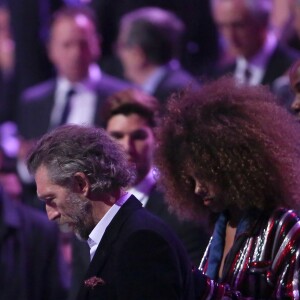 Vincent Cassel et sa compagne Tina Kunakey au défilé "Victoria's Secret Paris 2016" au Grand Palais à Paris, le 30 novembre 2016. © Cyril Moreau/Bestimage